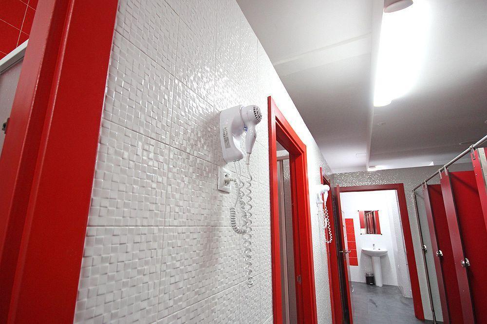 Botxo Gallery - Youth Hostel Bilbao Bagian luar foto