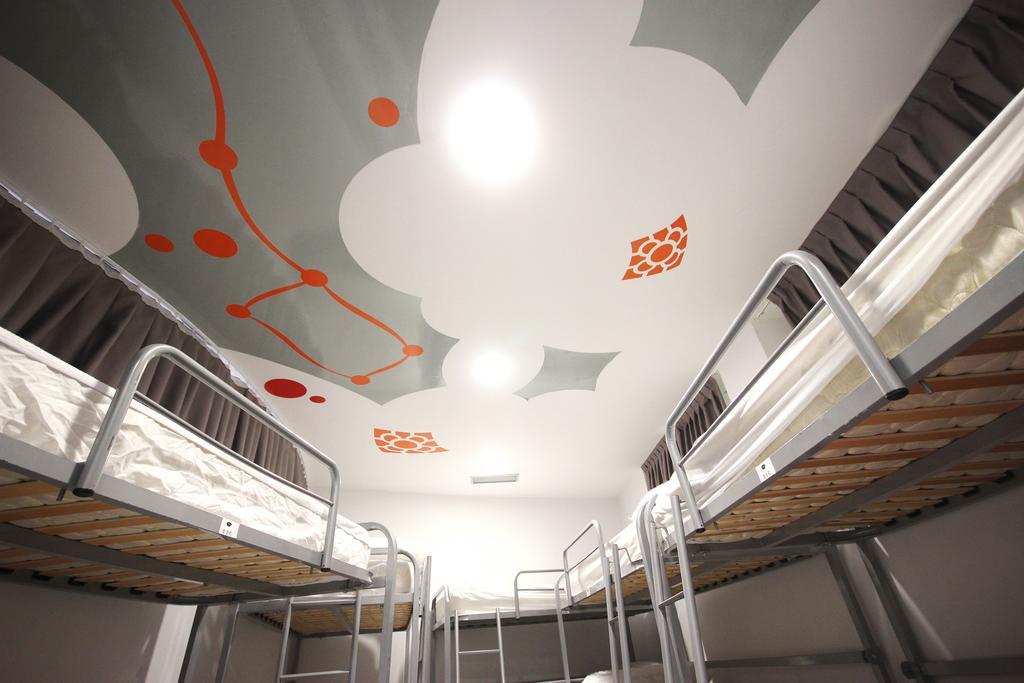 Botxo Gallery - Youth Hostel Bilbao Bagian luar foto